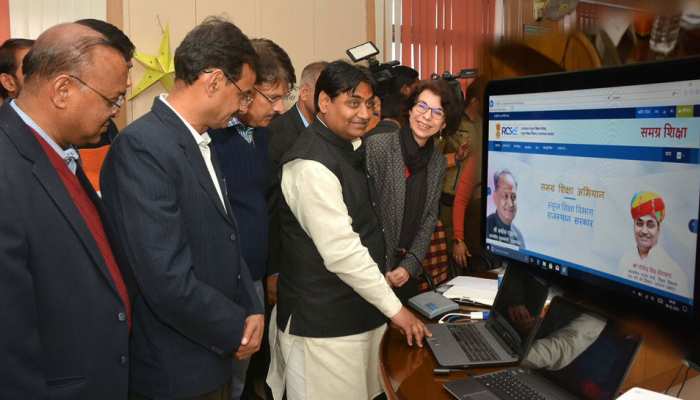 राजस्थान देश का पहला राज्य बना, जहां एक क्लिक पर मिलेगा करियर की सभी जानकारी राजस्थान देश का पहला राज्य बना, जहां एक क्लिक पर मिलेगा करियर की सभी जानकारी