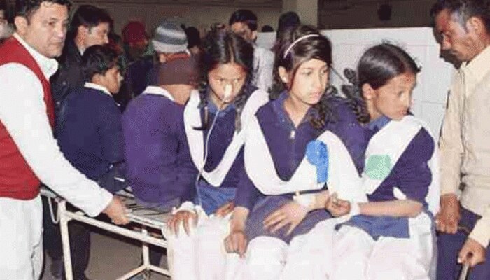 नैनीतालः बच्चों को खाली पेट दी गई थी आयरन की गोली, खाने से बिगड़ी दर्जनों की हालात नैनीतालः बच्चों को खाली पेट दी गई थी आयरन की गोली, खाने से बिगड़ी दर्जनों की हालात