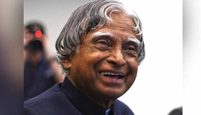 पूर्व राष्ट्रपति अब्दुल कलाम के नाम पर कॉलेज बनाएगी तमिलनाडु सरकार, बजट में ऐलान पूर्व राष्ट्रपति अब्दुल कलाम के नाम पर कॉलेज बनाएगी तमिलनाडु सरकार, बजट में ऐलान