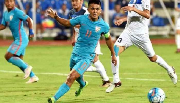 FIFA Ranking: भारतीय फुटबॉल टीम को 6 स्थान का नुकसान, 103 नंबर पर खिसकी FIFA Ranking: भारतीय फुटबॉल टीम को 6 स्थान का नुकसान, 103 नंबर पर खिसकी