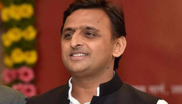 अखिलेश यादव ने कहा, 'हम कसम खाएं, 15 लाख के झूठ के झांसे में नहीं आएंगे' अखिलेश यादव ने कहा, 'हम कसम खाएं, 15 लाख के झूठ के झांसे में नहीं आएंगे'