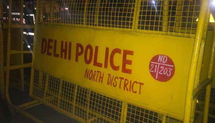 लालकिले के पास बदमाशों ने ASI को ही लूटा, विरोध करने पर मारी गोली लालकिले के पास बदमाशों ने ASI को ही लूटा, विरोध करने पर मारी गोली