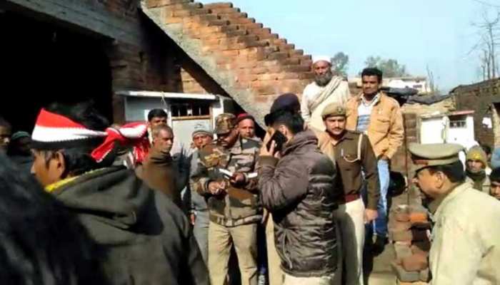 UP: जहरीली शराब कांड में अब तक 57 लोगों की मौत, 10 पुलिसकर्मी सस्पेंड UP: जहरीली शराब कांड में अब तक 57 लोगों की मौत, 10 पुलिसकर्मी सस्पेंड