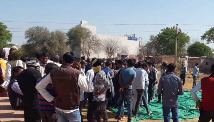 बारां में भी गुर्जर समुदाय के लोगों ने की बैठक, आंदोलन तेज करने का किया ऐलान बारां में भी गुर्जर समुदाय के लोगों ने की बैठक, आंदोलन तेज करने का किया ऐलान