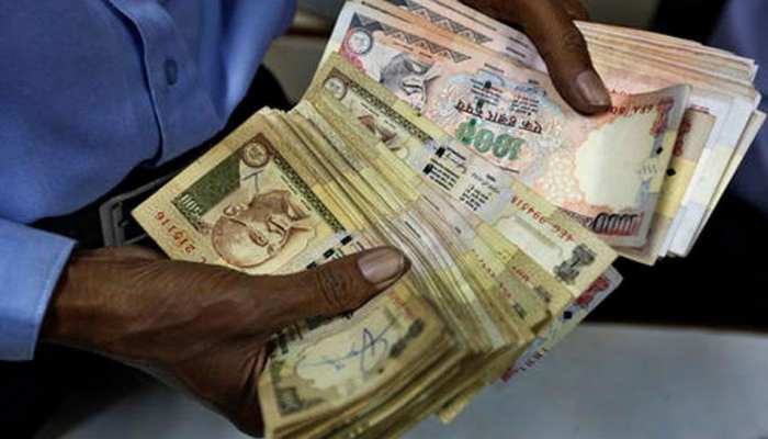 गुजरात: 3.5 करोड़ रुपये के बंद हो चुके नोटों को लगाने वाले थे ठिकाने, पुलिस ने दबोचा गुजरात: 3.5 करोड़ रुपये के बंद हो चुके नोटों को लगाने वाले थे ठिकाने, पुलिस ने दबोचा