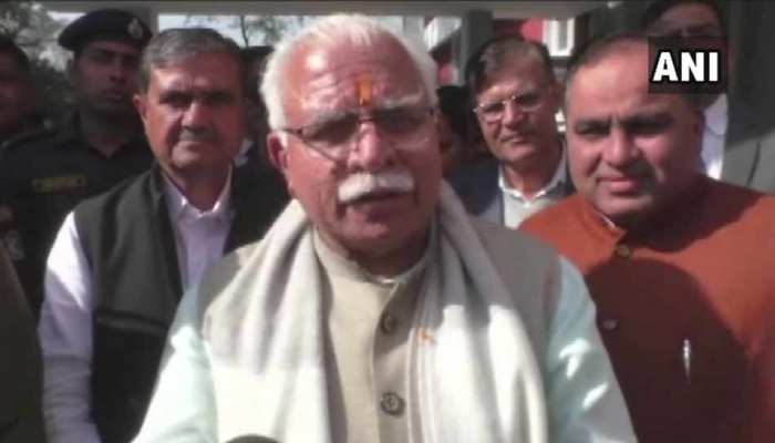 हरियाणा के सीएम खट्टर कांग्रेस के रोड शो पर बोले, 'फुंके हुए कारतूसों से कुछ नहीं होगा' हरियाणा के सीएम खट्टर कांग्रेस के रोड शो पर बोले, 'फुंके हुए कारतूसों से कुछ नहीं होगा'