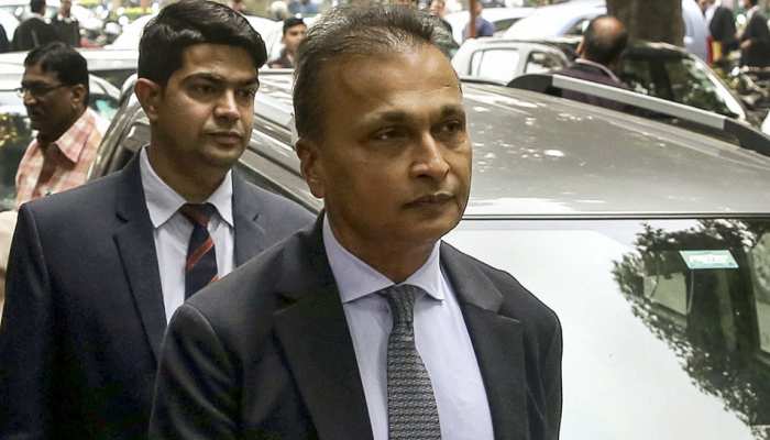 अनिल अंबानी ने सुप्रीम कोर्ट से कहा, RCom को बेचने को लेकर नहीं बनी मुकेश अंबानी से बात अनिल अंबानी ने सुप्रीम कोर्ट से कहा, RCom को बेचने को लेकर नहीं बनी मुकेश अंबानी से बात
