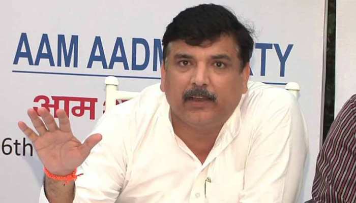 LGvsAAP: SC के फैसले पर संजय सिंह का विवादित ट्वीट, 'न्याय में विलंब न्याय नहीं है' LGvsAAP: SC के फैसले पर संजय सिंह का विवादित ट्वीट, 'न्याय में विलंब न्याय नहीं है'