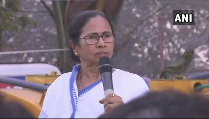 लेफ्ट के साथ गठबंधन पर ममता बोली- पता नहीं हमारे साथ आएगा या नहीं, हमारी बात नहीं हुई लेफ्ट के साथ गठबंधन पर ममता बोली- पता नहीं हमारे साथ आएगा या नहीं, हमारी बात नहीं हुई
