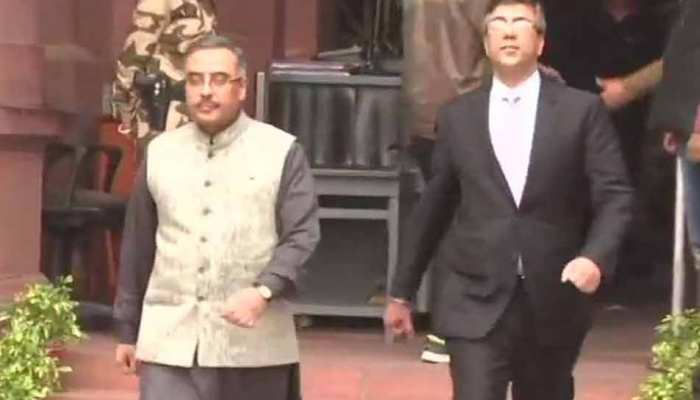 VIDEO: पुलवामा आतंकी हमले को लेकर भारत ने पाकिस्तानी उच्चायुक्त को तलब किया VIDEO: पुलवामा आतंकी हमले को लेकर भारत ने पाकिस्तानी उच्चायुक्त को तलब किया