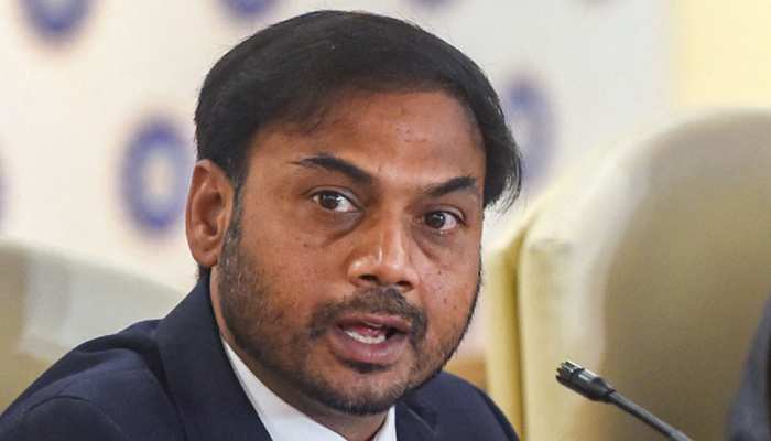 INDvsAUS: एमएसके प्रसाद ने दी सफाई, कार्तिक की जगह क्यों चुने गए पंत INDvsAUS: एमएसके प्रसाद ने दी सफाई, कार्तिक की जगह क्यों चुने गए पंत