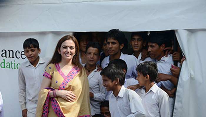 Reliance ने शहीद जवानों के बच्चों की पढ़ाई, नौकरी और घर-खर्च का जिम्मा लिया Reliance ने शहीद जवानों के बच्चों की पढ़ाई, नौकरी और घर-खर्च का जिम्मा लिया