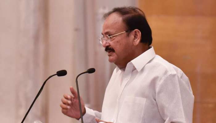 पुलवामा आतंकी हमला: उपराष्ट्रपति ने कहा, 'केवल निंदा नहीं, उन्हें सही सबक सिखाना पड़ेगा' पुलवामा आतंकी हमला: उपराष्ट्रपति ने कहा, 'केवल निंदा नहीं, उन्हें सही सबक सिखाना पड़ेगा'