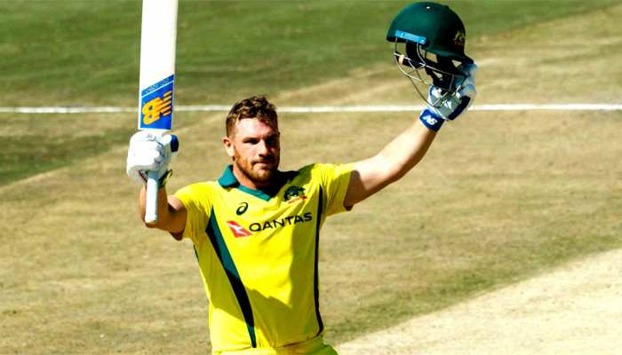 Big Bash League: मैक्सवेल-ब्रावो के ‘स्टार्स’ को हराकर BBL चैंपियन बनी एरॉन फिंच की टीम Big Bash League: मैक्सवेल-ब्रावो के ‘स्टार्स’ को हराकर BBL चैंपियन बनी एरॉन फिंच की टीम