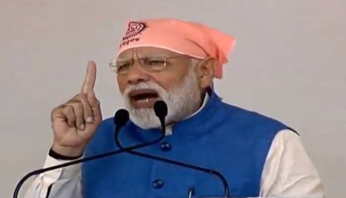 कुछ राजनीतिक दल अपने स्वार्थ के लिए बार-बार जात-पात का मुद्दा उठाते रहते हैं- PM मोदी कुछ राजनीतिक दल अपने स्वार्थ के लिए बार-बार जात-पात का मुद्दा उठाते रहते हैं- PM मोदी
