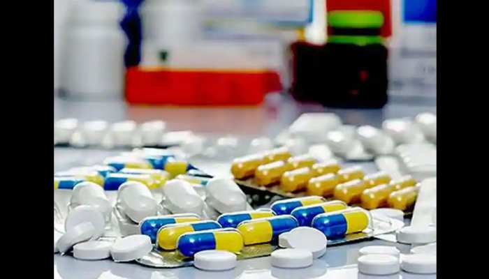 अलवर: आयरन की गोली खाने से बिगड़ी छात्राओं की तबीयत, 7 की हालत गंभीर अलवर: आयरन की गोली खाने से बिगड़ी छात्राओं की तबीयत, 7 की हालत गंभीर