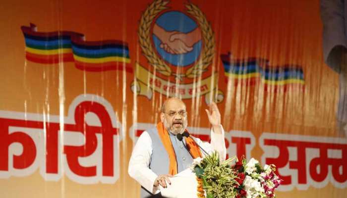 विपक्ष पर फिर गरजे अमित शाह, कहा- 'SP-BSP सरकार में चरमरा गया था UP का प्रशासनिक ढांचा' विपक्ष पर फिर गरजे अमित शाह, कहा- 'SP-BSP सरकार में चरमरा गया था UP का प्रशासनिक ढांचा'