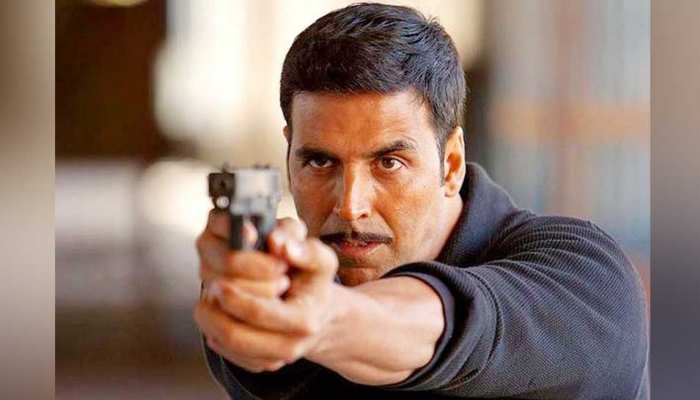 अक्षय कुमार ने जमकर की भारतीय वायुसेना की तारीफ, कहा- 'अंदर घुस के मारो' अक्षय कुमार ने जमकर की भारतीय वायुसेना की तारीफ, कहा- 'अंदर घुस के मारो'