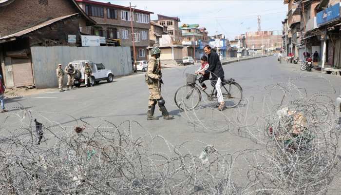 After declaring Jamaat-e-Islami illegal many are ristricted in srinagar