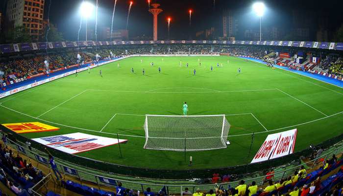 Indian Super League-5: आज मुबंई और पुणे की भिड़ंत, प्लेऑफ में जाना चाहेगी मेजबान टीम Indian Super League-5: आज मुबंई और पुणे की भिड़ंत, प्लेऑफ में जाना चाहेगी मेजबान टीम