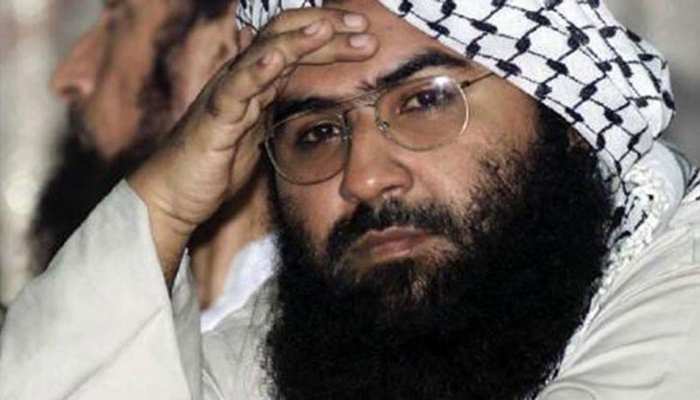 फिर बेनकाब हुआ पाकिस्तान: पहले कहा देश में है मसूद अजहर, अब सेना ने किया इनकार फिर बेनकाब हुआ पाकिस्तान: पहले कहा देश में है मसूद अजहर, अब सेना ने किया इनकार