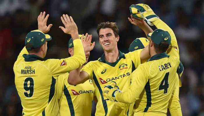 IND vs AUS: विराट कोहली का शतक गया बेकार, धोनी के घर में हारी टीम इंडिया IND vs AUS: विराट कोहली का शतक गया बेकार, धोनी के घर में हारी टीम इंडिया