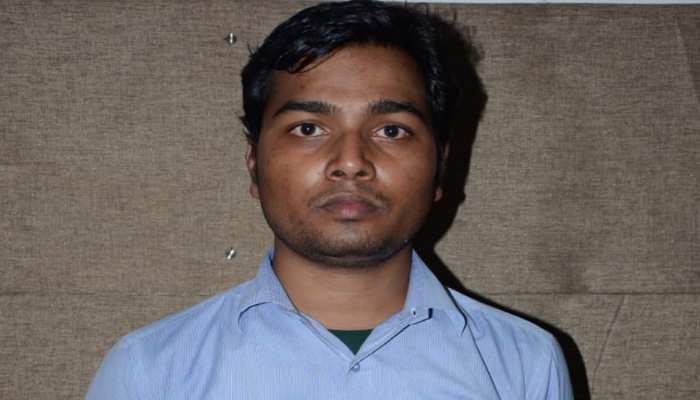 रात होते ही IMO एप्लिकेशन से महिलाओं को भेजता था अश्लील मैसेज और फोटो, पुलिस ने दबोचा रात होते ही IMO एप्लिकेशन से महिलाओं को भेजता था अश्लील मैसेज और फोटो, पुलिस ने दबोचा