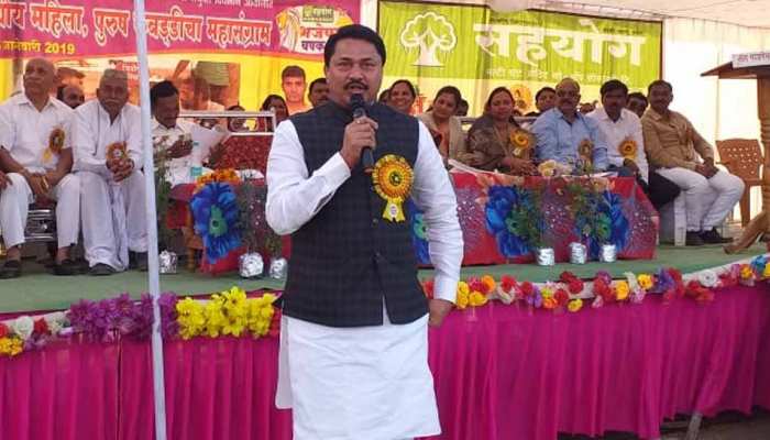 नागपुर में कांग्रेस के नाना पटोले की मुश्किलें बढ़ीं, दलित संगठन बोले-टिकट दिया तो हम वोट नहीं देंगे नागपुर में कांग्रेस के नाना पटोले की मुश्किलें बढ़ीं, दलित संगठन बोले-टिकट दिया तो हम वोट नहीं देंगे