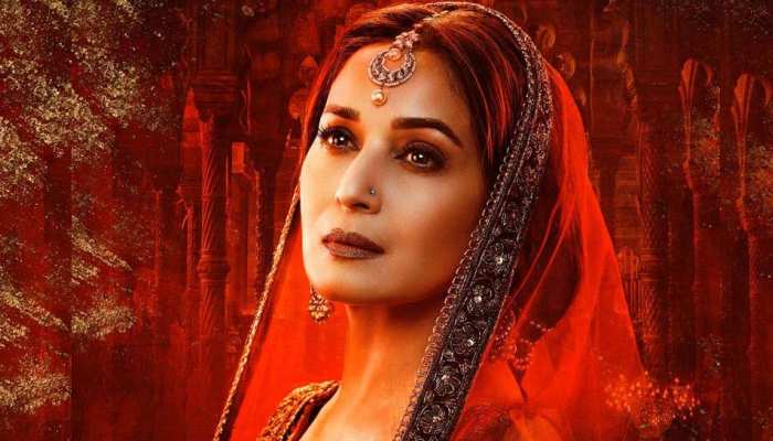 इसलिए चैलेंजिंग था 'बहार बेगम' का किरदार, 'कलंक' को लेकर माधुरी दीक्षित का खुलासा इसलिए चैलेंजिंग था 'बहार बेगम' का किरदार, 'कलंक' को लेकर माधुरी दीक्षित का खुलासा