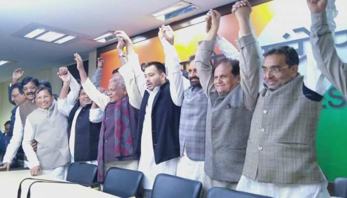 लोकसभा चुनाव : महागठबंधन में सीट शेयरिंग को लेकर खींचतान जारी, BJP-JDU ने कसा तंज लोकसभा चुनाव : महागठबंधन में सीट शेयरिंग को लेकर खींचतान जारी, BJP-JDU ने कसा तंज