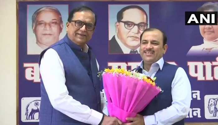 लोकसभा चुनाव 2019: दानिश अली ने JDS छोड़ थामा BSP का दामन, अमरोहा से लड़ेंगे चुनाव! लोकसभा चुनाव 2019: दानिश अली ने JDS छोड़ थामा BSP का दामन, अमरोहा से लड़ेंगे चुनाव!