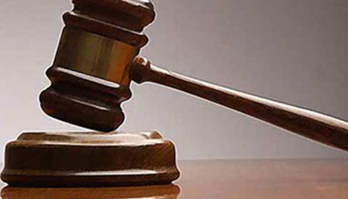 कोर्ट में बेटे ने पिता को पहचानने से किया इनकार, कारण जान रह जाएंगे हैरान कोर्ट में बेटे ने पिता को पहचानने से किया इनकार, कारण जान रह जाएंगे हैरान