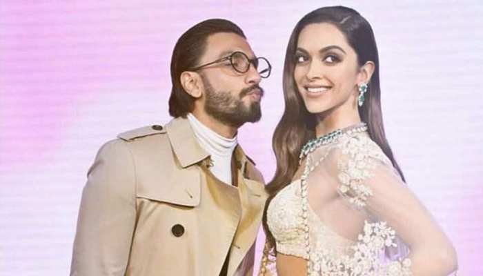 दीपिका के मोम के पुतले पर बोले रणवीर, 'ओरिजनल तो मेरे पास है' दीपिका के मोम के पुतले पर बोले रणवीर, 'ओरिजनल तो मेरे पास है'