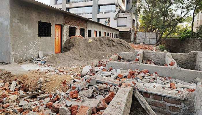 बांसवाड़ा: नगर परिषद के मिलीभगत से जारी अवैध निर्माण का खेल, DM ने भी साधी चुप्पी बांसवाड़ा: नगर परिषद के मिलीभगत से जारी अवैध निर्माण का खेल, DM ने भी साधी चुप्पी