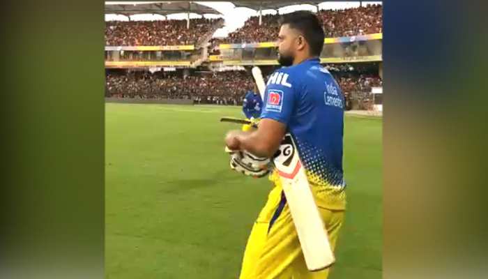 IPL 2019 से पहले सुरेश रैना ने खेली आतिशी पारी, महज इतनी गेंदों में ठोक डाले 56 रन IPL 2019 से पहले सुरेश रैना ने खेली आतिशी पारी, महज इतनी गेंदों में ठोक डाले 56 रन