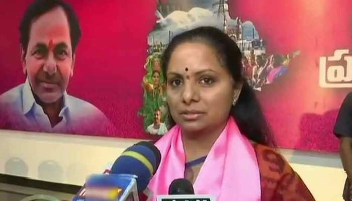 मुख्यमंत्री की बेटी के खिलाफ चुनाव मैदान में उतरेंगे 1,000 किसान, नामांकन भरने की हो रही है तैयारी मुख्यमंत्री की बेटी के खिलाफ चुनाव मैदान में उतरेंगे 1,000 किसान, नामांकन भरने की हो रही है तैयारी