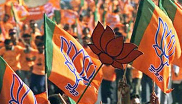 लोकसभा चुनाव 2019: एक क्लिक में जानिए यूपी की वो 28 सीटें-प्रत्याशी, जिन पर BJP ने जताया भरोसा लोकसभा चुनाव 2019: एक क्लिक में जानिए यूपी की वो 28 सीटें-प्रत्याशी, जिन पर BJP ने जताया भरोसा