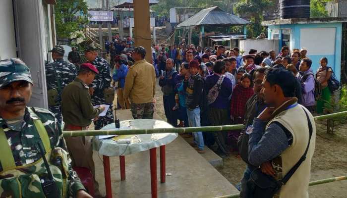 ब्रू मतदातोओं के लिए राहत शिविर में होगा विशेष मतदान केंन्द्र ब्रू मतदातोओं के लिए राहत शिविर में होगा विशेष मतदान केंन्द्र