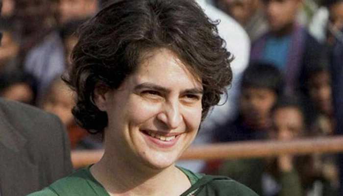 ‘बोट यात्रा’ के बाद अब ट्रेन से अयोध्या तक का सफर करेंगी प्रियंका गांधी वाड्रा ‘बोट यात्रा’ के बाद अब ट्रेन से अयोध्या तक का सफर करेंगी प्रियंका गांधी वाड्रा