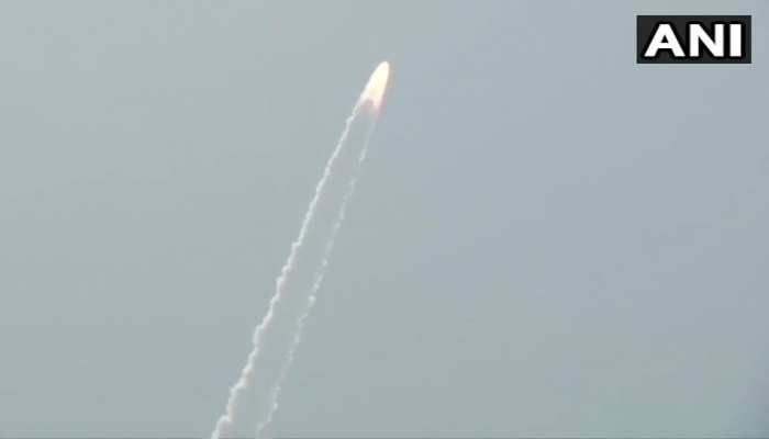 आतंकियों पर आसमान से नजर रखेगा भारत, ISRO ने लॉन्च किया एमिसैट आतंकियों पर आसमान से नजर रखेगा भारत, ISRO ने लॉन्च किया एमिसैट