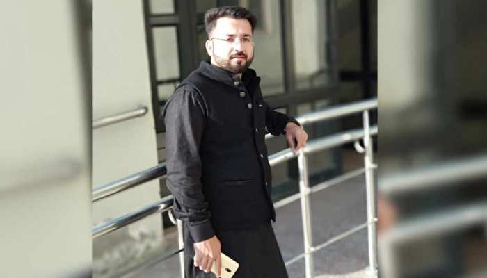 UP: इस मुस्लिम लड़के में समाज के लिए कुछ कर गुजरने की थी चाहत, UPSC पास कर पूरा करेगा सपना UP: इस मुस्लिम लड़के में समाज के लिए कुछ कर गुजरने की थी चाहत, UPSC पास कर पूरा करेगा सपना
