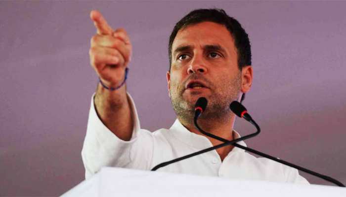 राहुल ने फिर लांघी भाषा की मर्यादा, बोले- आडवाणी जी को लात मारकर स्टेज से उतार दिया राहुल ने फिर लांघी भाषा की मर्यादा, बोले- आडवाणी जी को लात मारकर स्टेज से उतार दिया