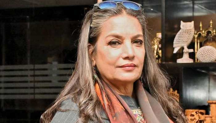 नवरात्र के चलते शबाना आजमी पर ट्रोलर्स का वार, फूट पड़ा एक्ट्रेस का गुस्सा नवरात्र के चलते शबाना आजमी पर ट्रोलर्स का वार, फूट पड़ा एक्ट्रेस का गुस्सा