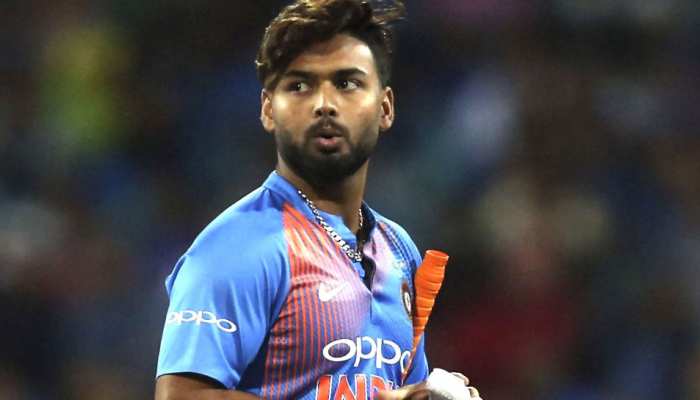 World Cup 2019: मुख्य चयनकर्ता ने कहा, 'ऋषभ पंत ने टीम में जगह बना ली थी, लेकिन...' World Cup 2019: मुख्य चयनकर्ता ने कहा, 'ऋषभ पंत ने टीम में जगह बना ली थी, लेकिन...'