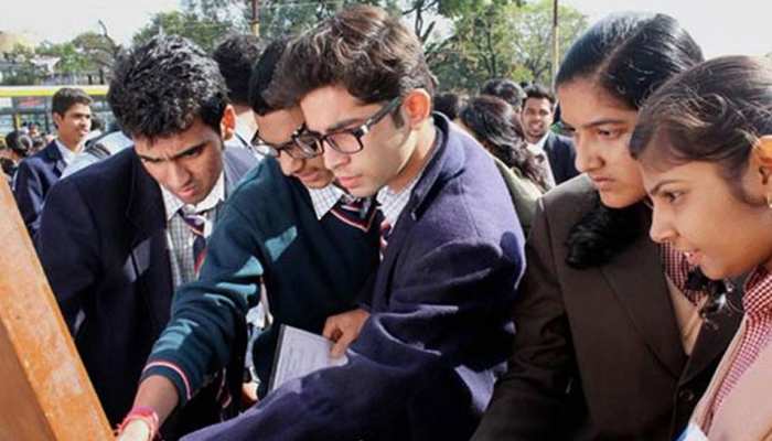 CBSE 10th Exam: साल 2020 में इन 3 चैप्टर से नहीं पूछे जाएंगे प्रश्न CBSE 10th Exam: साल 2020 में इन 3 चैप्टर से नहीं पूछे जाएंगे प्रश्न