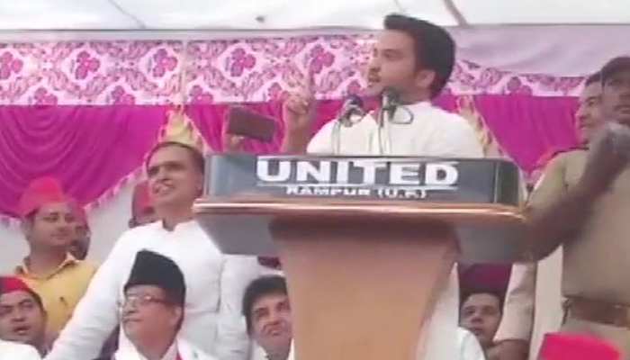 अब आजम के बेटे के बिगड़े बोल, कहा- 'हमें अली चाहिए, बजरंगबली चाहिए पर अनारकली नहीं चाहिए' अब आजम के बेटे के बिगड़े बोल, कहा- 'हमें अली चाहिए, बजरंगबली चाहिए पर अनारकली नहीं चाहिए'