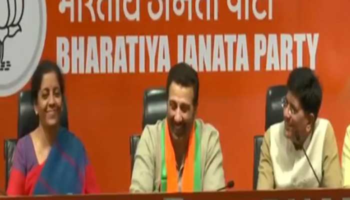 ...सनी देओल अपना ढाई किलो वाला भाषण दें, 'BJP की प्रेस कॉन्फ्रेंस में इंट्रोडक्शन सुन हंस पड़े सनी' ...सनी देओल अपना ढाई किलो वाला भाषण दें, 'BJP की प्रेस कॉन्फ्रेंस में इंट्रोडक्शन सुन हंस पड़े सनी'