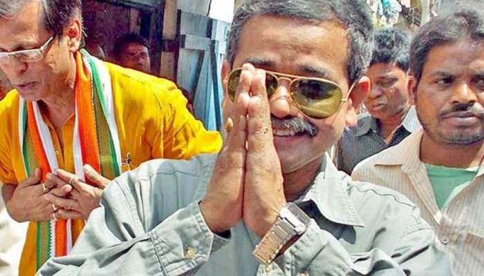 जंगीपुर लोकसभा सीट पर कांग्रेस ने फिर खेला है प्रणब मुखर्जी के बेटे अभिजीत पर दांव जंगीपुर लोकसभा सीट पर कांग्रेस ने फिर खेला है प्रणब मुखर्जी के बेटे अभिजीत पर दांव