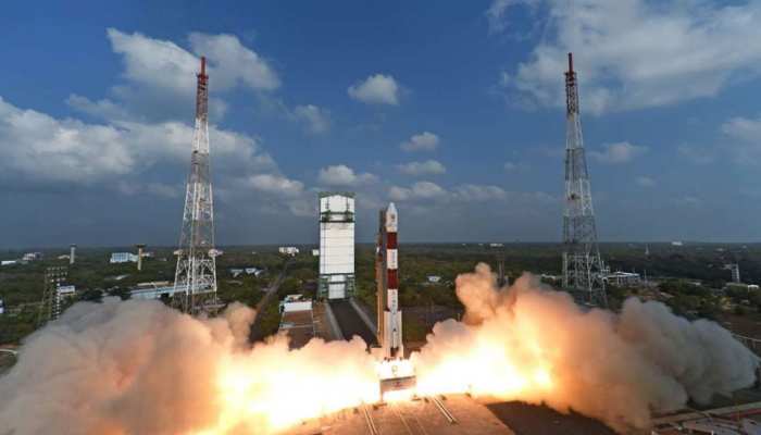इस वजह से ISRO ने टाला चंद्रयान-2 की लॉन्चिंग, जुलाई में होने की संभावना इस वजह से ISRO ने टाला चंद्रयान-2 की लॉन्चिंग, जुलाई में होने की संभावना