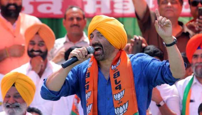 पर्चा भरने के बाद बोले सनी देओल, 'मैं राजनीति के बारे में ज्यादा नहीं जानता लेकिन देशभक्त हूं' पर्चा भरने के बाद बोले सनी देओल, 'मैं राजनीति के बारे में ज्यादा नहीं जानता लेकिन देशभक्त हूं'